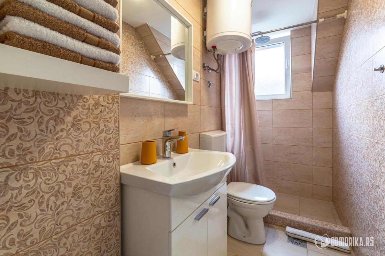Mak Basta Appartement Bajina Basta Buitenkant foto